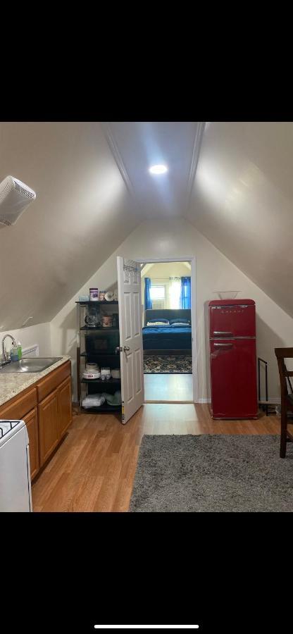Accommodatie bij particulieren Newly Renovated One Bedroom Shared Cheerful In The Heart Of Queens